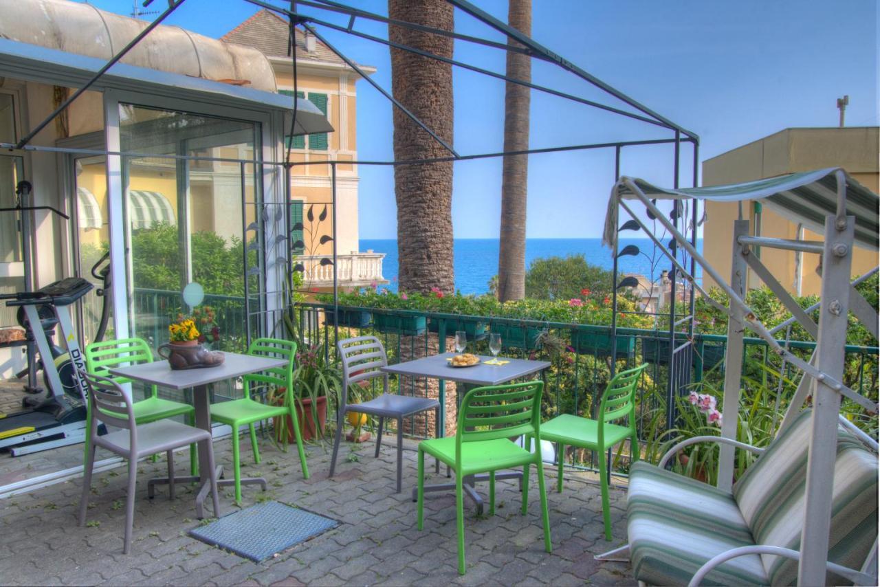Hotel Deutsche Familien Finale Ligure Bagian luar foto