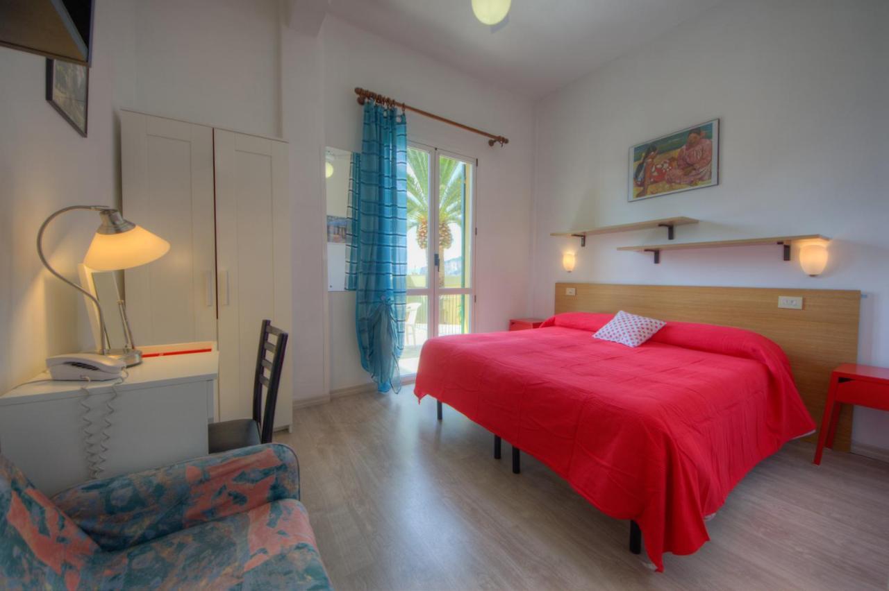 Hotel Deutsche Familien Finale Ligure Bagian luar foto