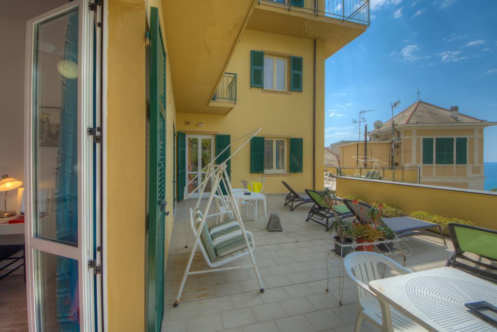 Hotel Deutsche Familien Finale Ligure Bagian luar foto